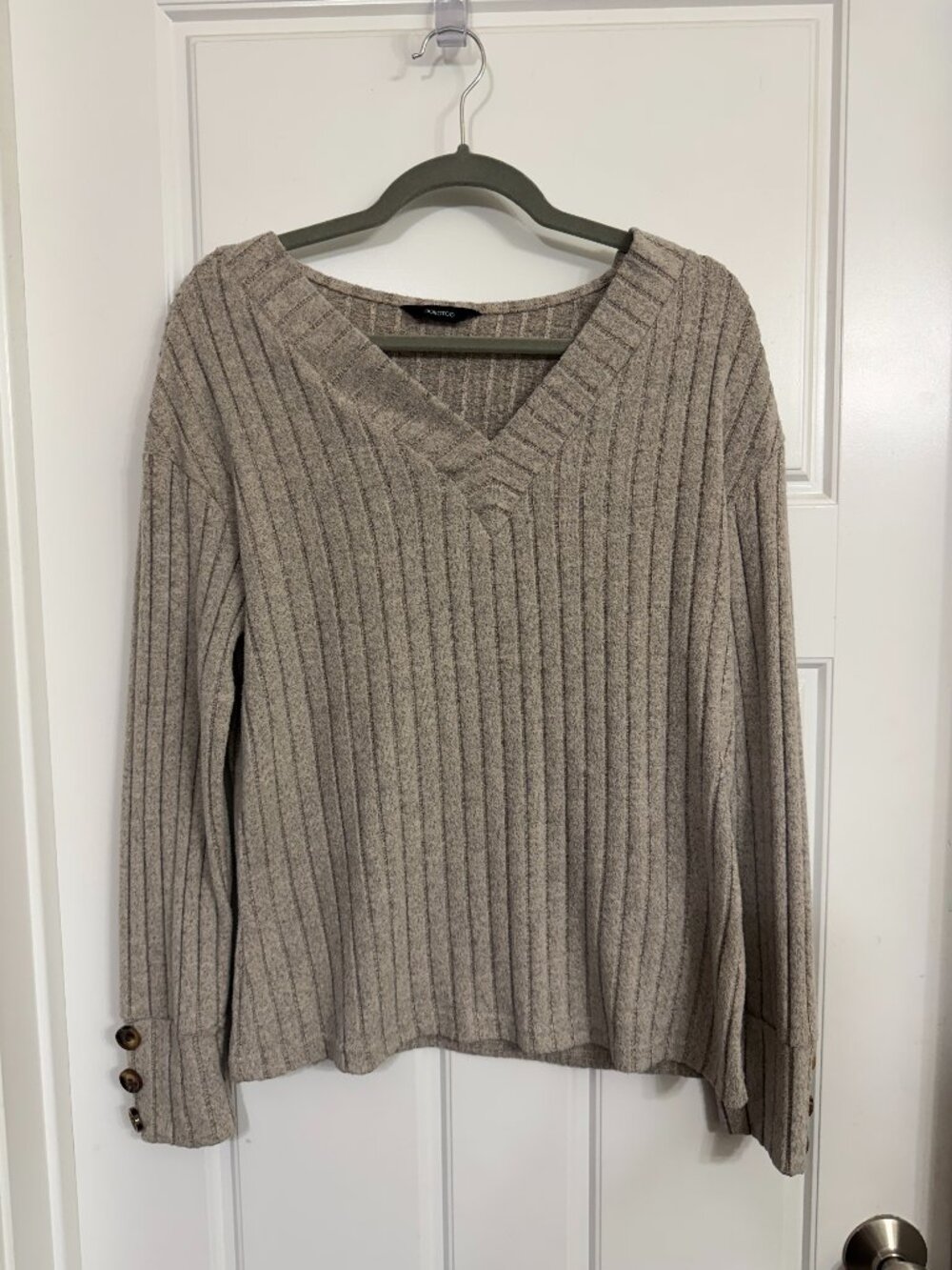 Pokotoo Ribbed V-Neck Sweater Size M Taupe Oatmeal Button Cuff Soft Knit